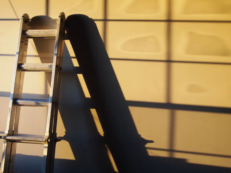common fall from ladder injuries